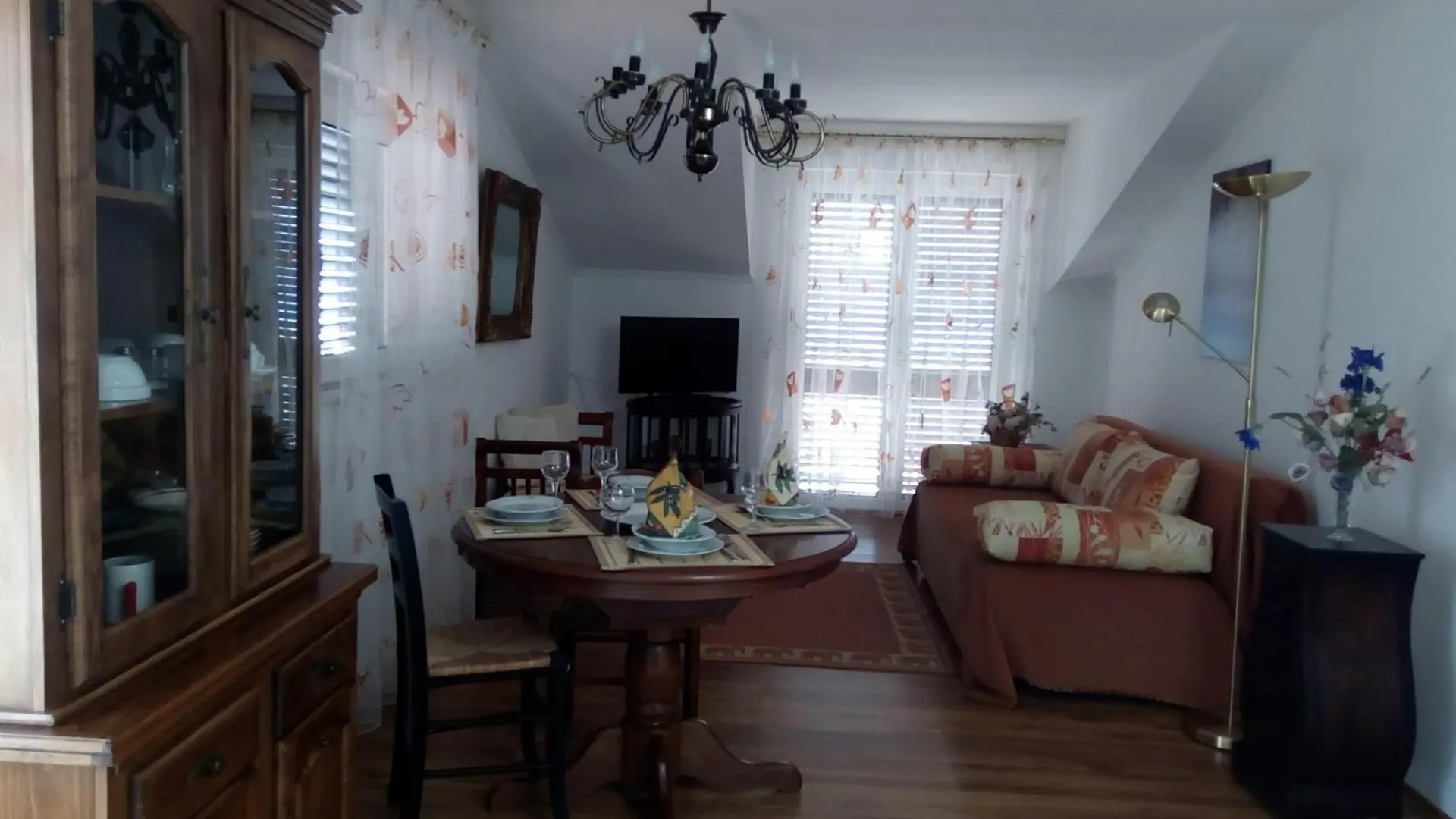 Apartment Grosse Wohnung Mit Garten In Novi Vinodolski